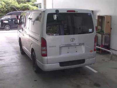 Toyota HIACE VAN  с аукциона в Японии