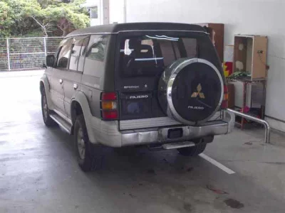 Mitsubishi PAJERO