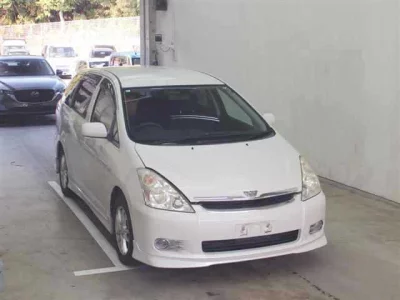 Toyota WISH  с аукциона в Японии