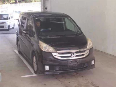 Honda STEP WAGON  с аукциона в Японии