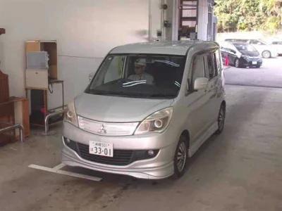 Mitsubishi DELICA D2