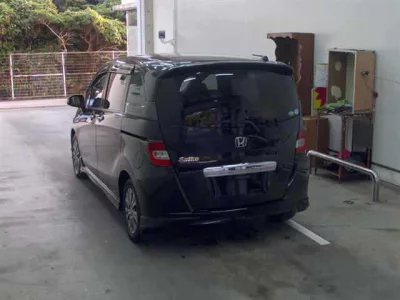 Honda FREED  с аукциона в Японии