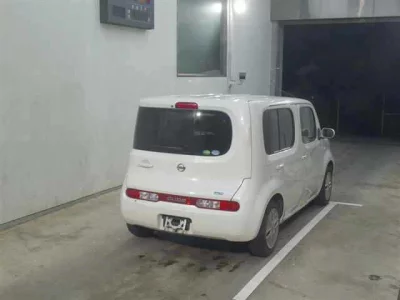 Nissan CUBE  с аукциона в Японии
