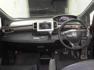 Honda FREED  с аукциона в Японии