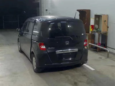 Honda FREED  с аукциона в Японии