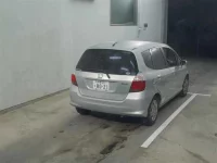 Honda FIT лот № 1189 оценка 3  с аукциона в Японии 4