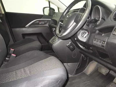 Mazda PREMACY  с аукциона в Японии