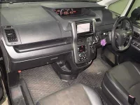 Toyota VOXY лот № 3002 оценка 3.5  с аукциона в Японии 4