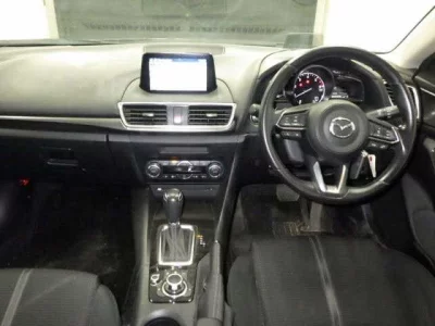 Mazda AXELA  с аукциона в Японии