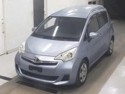 Toyota RACTIS  с аукциона в Японии