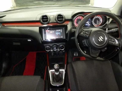 Suzuki SWIFT  с аукциона в Японии
