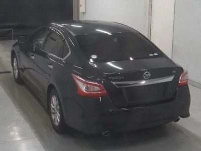 Nissan TEANA