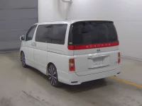 Nissan ELGRAND лот № 7019 оценка R  с аукциона в Японии 1
