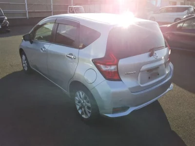 Nissan NOTE  с аукциона в Японии
