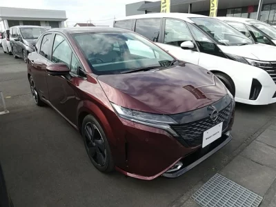 Nissan AURA
