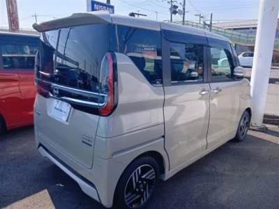 Nissan ROOX