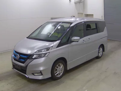 Nissan SERENA  с аукциона в Японии