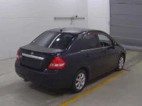 Nissan TIIDA LATIO лот № 8556 оценка 3.5  с аукциона в Японии 3