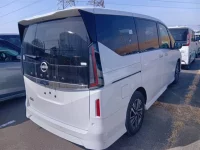Nissan SERENA лот № 5509 оценка 4  с аукциона в Японии 3