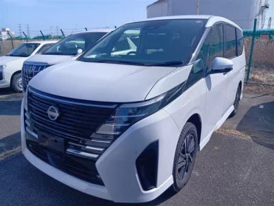 Nissan SERENA  с аукциона в Японии