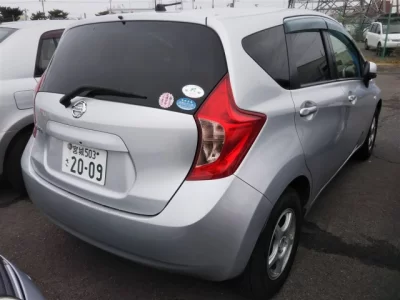 Nissan NOTE  с аукциона в Японии