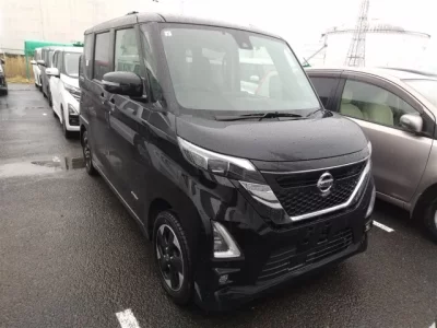 Nissan ROOX  с аукциона в Японии