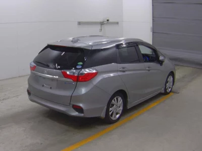 Honda FIT SHUTTLE  с аукциона в Японии