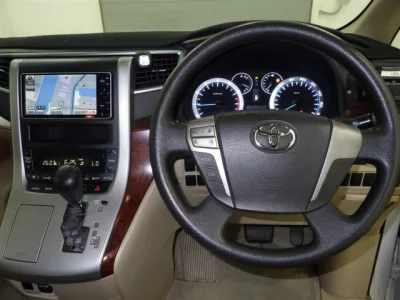 Toyota VELLFIRE  с аукциона в Японии