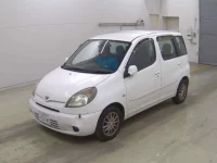 Toyota FUNCARGO лот № 7502 оценка 3  с аукциона в Японии 2