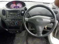 Toyota FUNCARGO лот № 7502 оценка 3  с аукциона в Японии 4