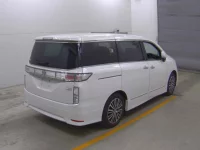 Nissan ELGRAND лот № 2002 оценка 4.5  с аукциона в Японии 3