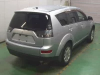 Mitsubishi OUTLANDER лот № 19 оценка 3  с аукциона в Японии 6