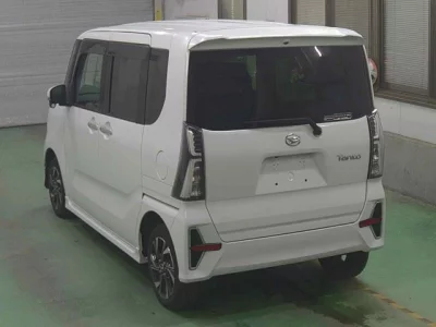 Daihatsu TANTO  с аукциона в Японии