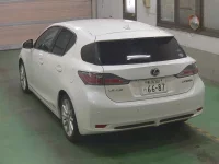 Lexus CT лот № 129 оценка 4  с аукциона в Японии 1