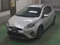 Toyota AQUA лот № 3565 оценка 3.5  с аукциона в Японии 5
