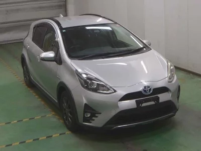 Toyota AQUA  с аукциона в Японии