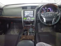 Toyota MARK X лот № 144 оценка R  с аукциона в Японии 2