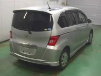 Honda FREED лот № 86 оценка 3.5  с аукциона в Японии 6