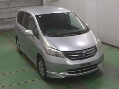 Honda FREED  с аукциона в Японии