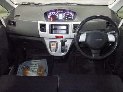 Daihatsu MOVE  с аукциона в Японии