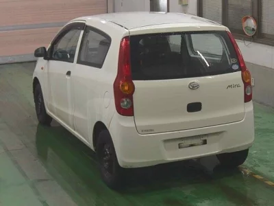 Daihatsu MIRA  с аукциона в Японии