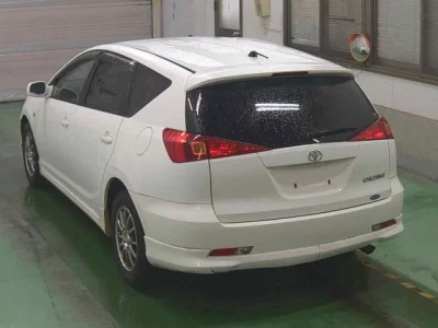 Toyota CALDINA  с аукциона в Японии