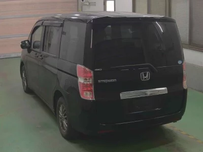 Honda STEP WAGON  с аукциона в Японии