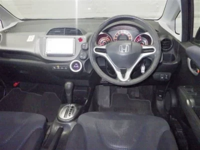 Honda FIT  с аукциона в Японии