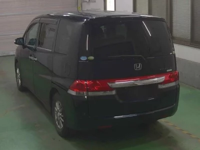 Honda STEP WAGON  с аукциона в Японии