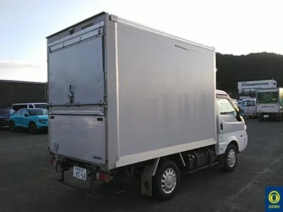 Mazda BONGO  с аукциона в Японии