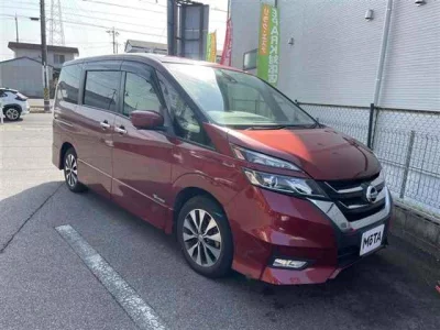 Nissan SERENA  с аукциона в Японии