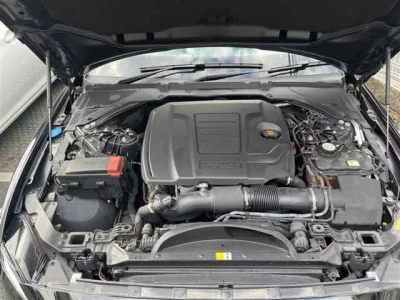 Jaguar XE  с аукциона в Японии