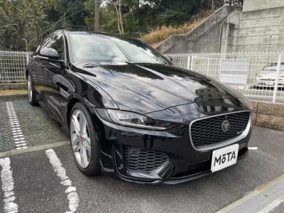 Jaguar XE  с аукциона в Японии