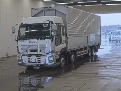 Isuzu GIGA
